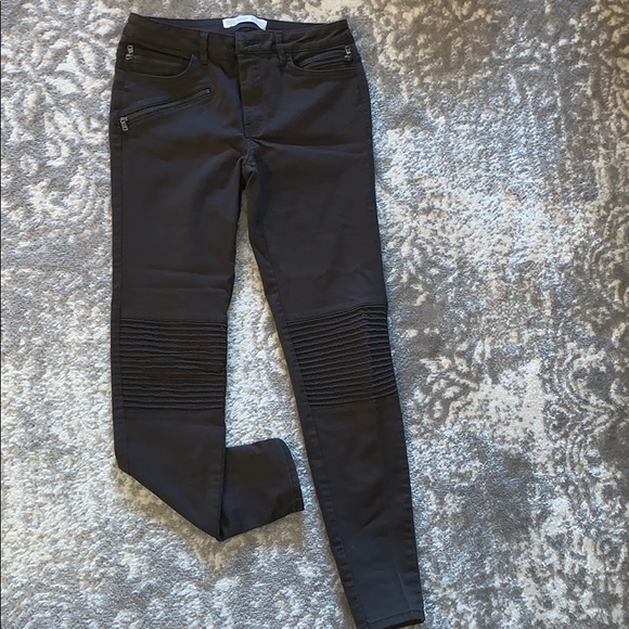 Zara Denim - ◽️Zara mid rise gray jeans